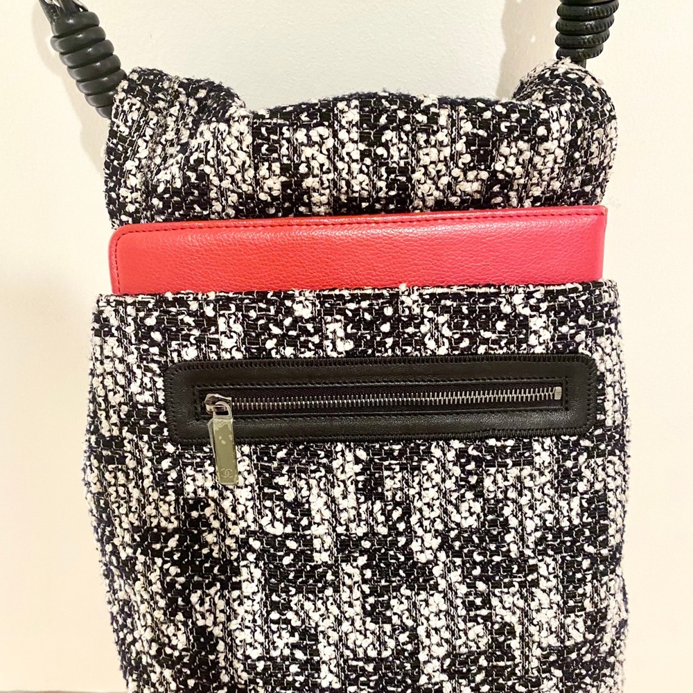 Chanel Tweed Camellia Messenger Flap Bag - Picture 15 of 16